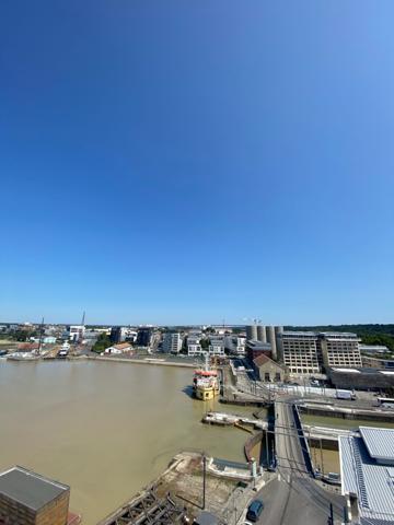 Dernier Etage Terrasses / Vues Panoramiques / 2 Parkings / Tram / Bordeaux Centre