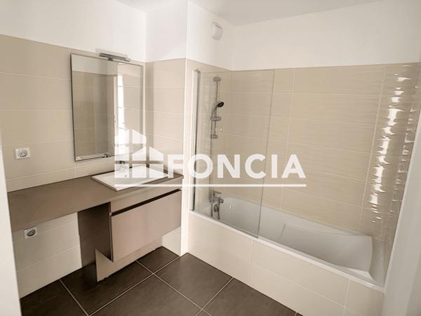 Location Appartement 3 pièces 67.66 m² - PLACE CHARLES DE GAULLE / RUE DU PRADO Castelnau Le Lez 34170