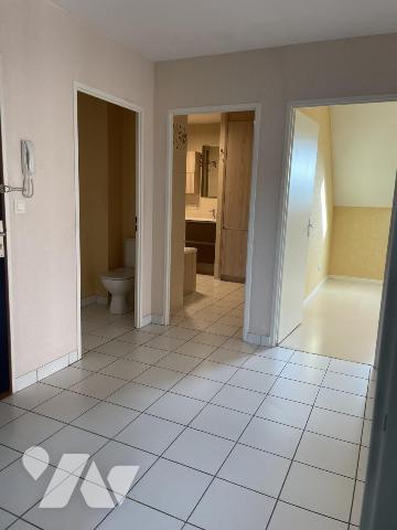 CHALONS EN CHAMPAGNE (51000) Dans une résidence appartement de type 4 avec terrasse et garage 