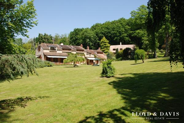 Longère en pierres meulière