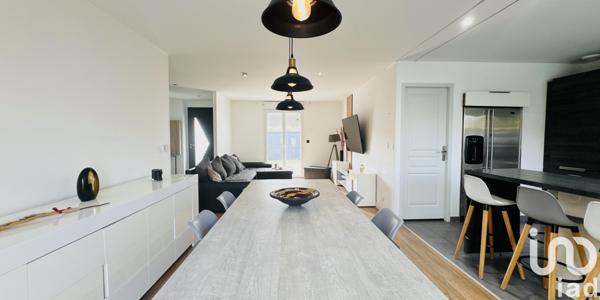 Maison à vendre 5 pièces 106 m² Saint-Quentin-de-Baron