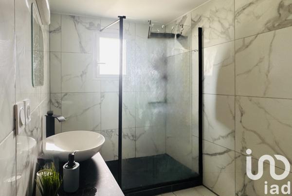 Maison à vendre 5 pièces 106 m² Saint-Quentin-de-Baron