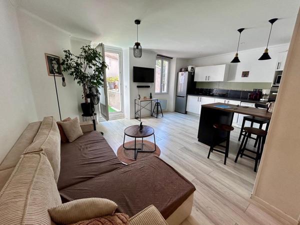 Appartement à FREJUS, 83600 - 3 pièces 61m²