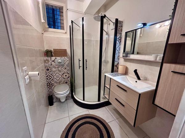 Appartement à FREJUS, 83600 - 3 pièces 61m²