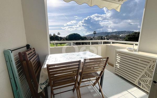 Appartement à vendre    2 pièces • 35,20 m2 Antibes