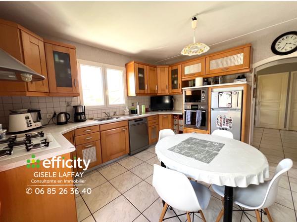 Maison
         6 pièces
        - 138 m² 319 000 € *