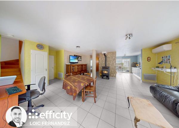 Maison
         5 pièces
        - 125 m² 450 000 € *