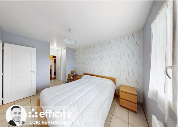 Maison
         5 pièces
        - 125 m² 450 000 € *