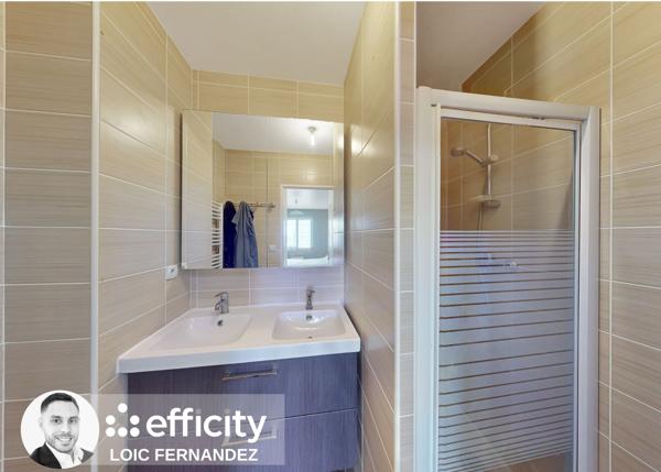 Maison
         5 pièces
        - 125 m² 450 000 € *
