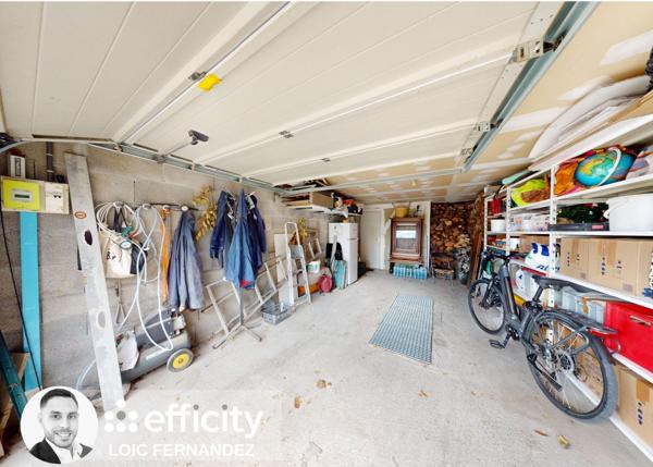 Maison
         5 pièces
        - 125 m² 450 000 € *