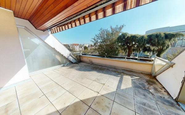 Appartement à vendre    6 pièces • 187 m2 Strasbourg
