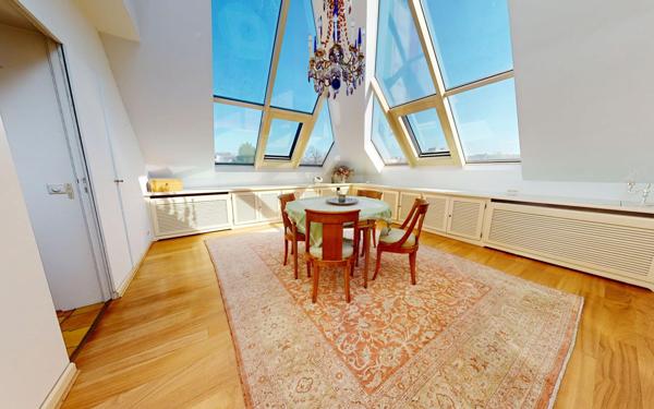 Appartement à vendre    6 pièces • 187 m2 Strasbourg