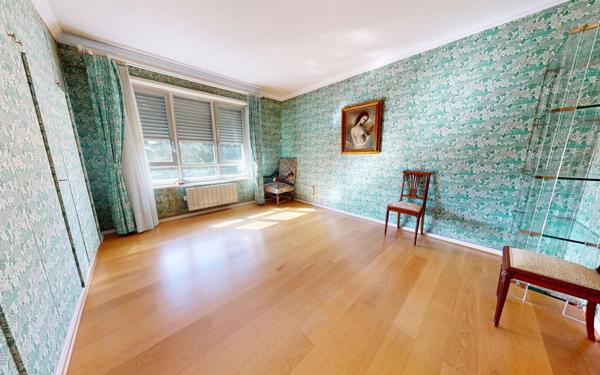 Appartement à vendre    6 pièces • 187 m2 Strasbourg