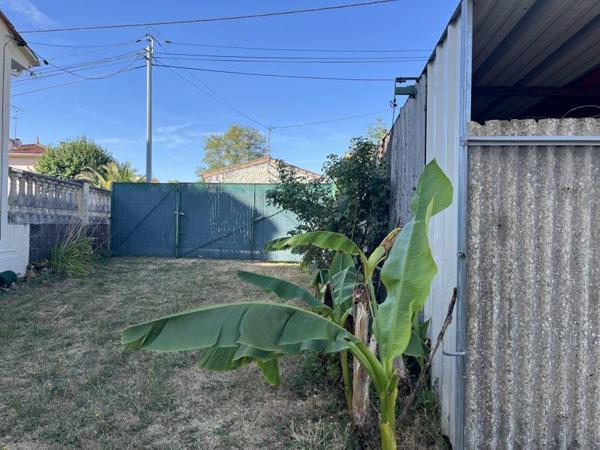 Terrain 66 780 € Ruelle-sur-Touvre 830 m² DPE