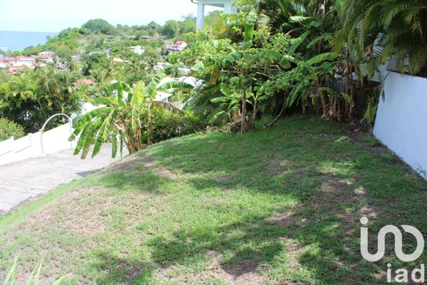 Maison 8 pièces de 213 m² à Les Trois-Îlets (97229)