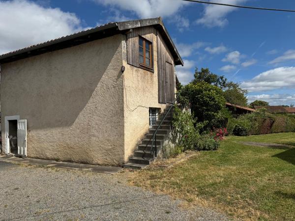 Corps de ferme - Grange attenante - Garage & préaux