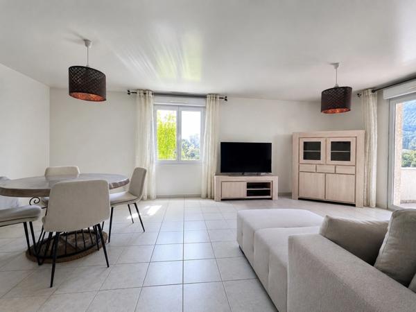 ALBERTVILLE (73) - MAISON 232 m2 - TERRAIN 1740 m2.