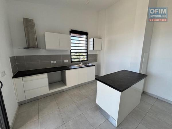 A louer T4 dans la residence Castel ROC, route du bois de nefles à Ste Clotilde