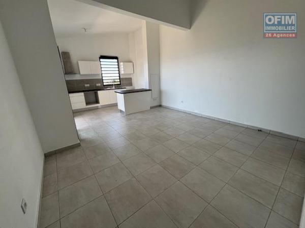 A louer T4 dans la residence Castel ROC, route du bois de nefles à Ste Clotilde