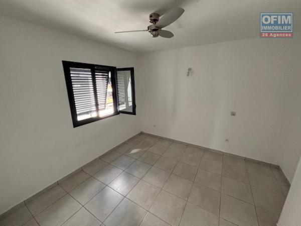 A louer T4 dans la residence Castel ROC, route du bois de nefles à Ste Clotilde