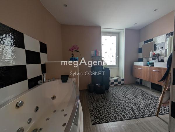 Maison à Lagnieu, 01150 - 4 pièces 120m²