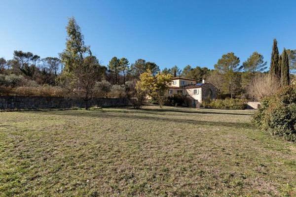 Villa de prestige de 275M2 avec vue panoramique -Fayence (83440)