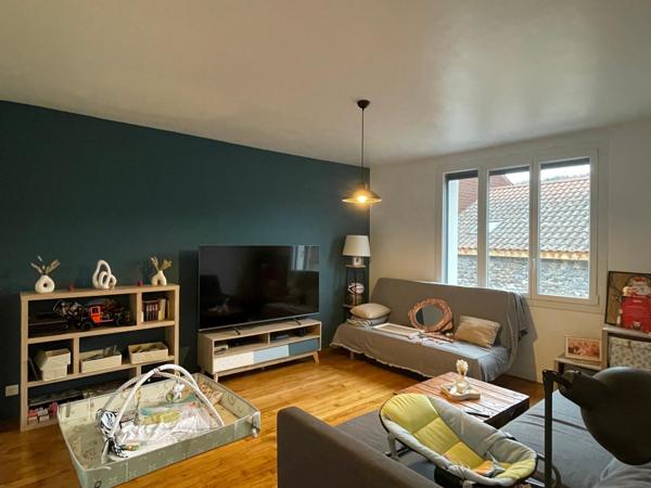 maison familiale de 90 m2 environ.