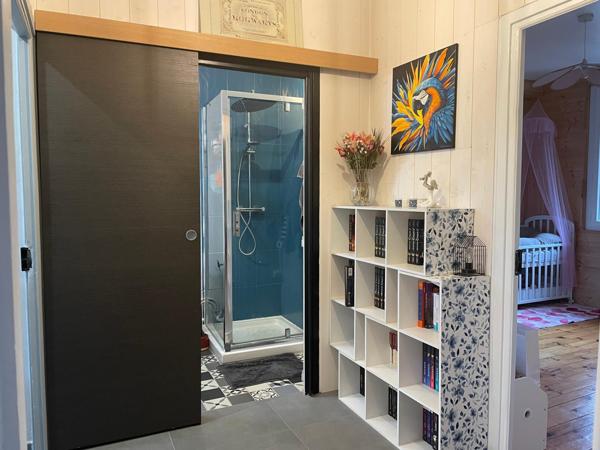 maison familiale de 90 m2 environ.