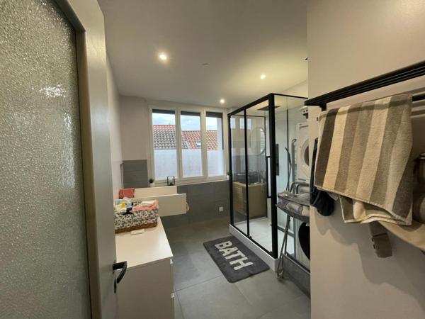 maison familiale de 90 m2 environ.