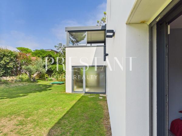 Villa d’architecte de 240 m² à Chiberta, vue mer depuis le toit-terrasse, ANGLET