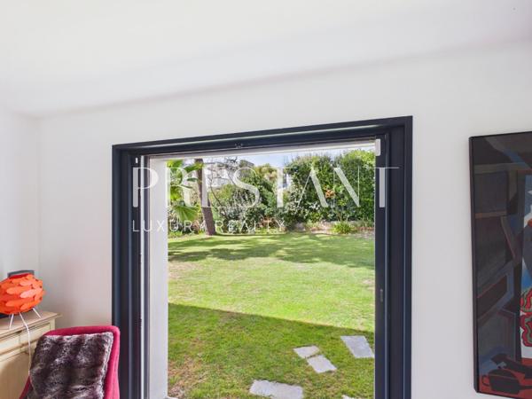 Villa d’architecte de 240 m² à Chiberta, vue mer depuis le toit-terrasse, ANGLET