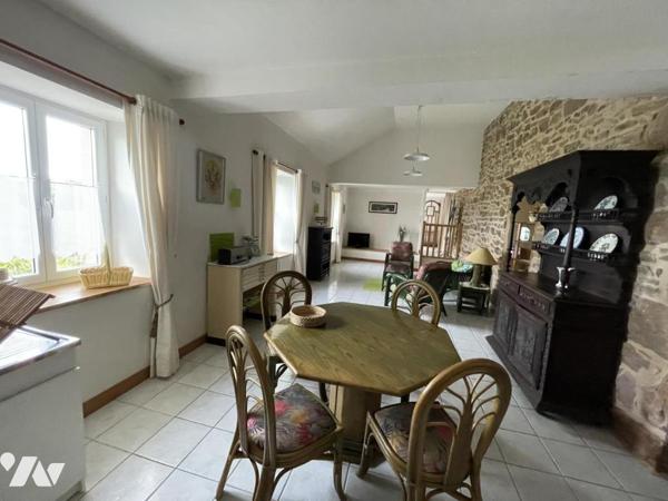 A VENDRE - ENSEMBLE IMMOBILIER - 22710 PENVENAN BUGUELES