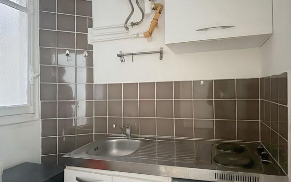 Appartement à vendre    1 pièce • 18,10 m2 Paris 15
