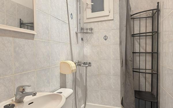 Appartement à vendre    1 pièce • 18,10 m2 Paris 15