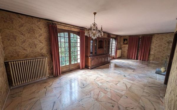 Maison à vendre    8 pièces • 212 m2 Toulouse