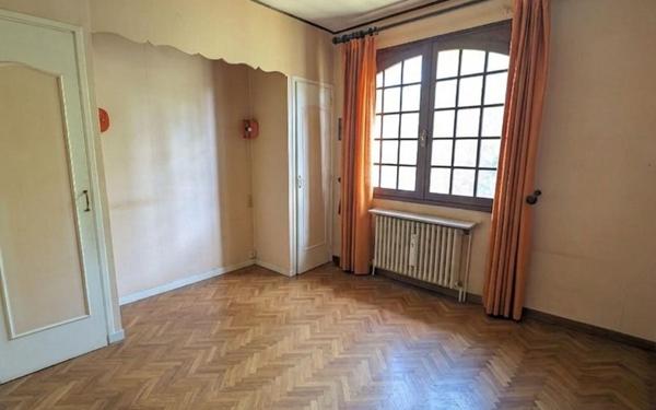 Maison à vendre    8 pièces • 212 m2 Toulouse