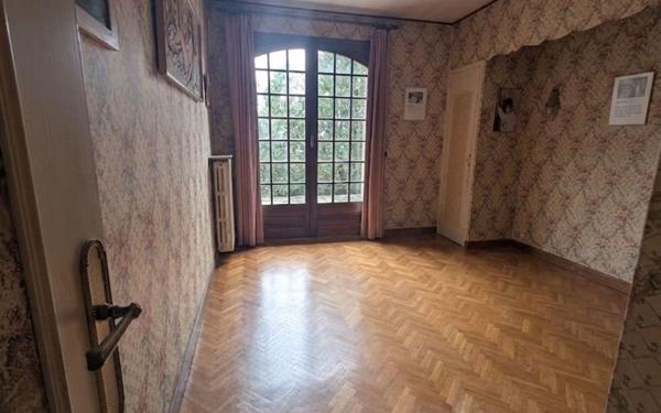 Maison à vendre    8 pièces • 212 m2 Toulouse