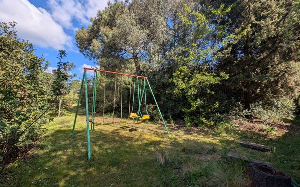 Maison à vendre    8 pièces • 212 m2 Toulouse