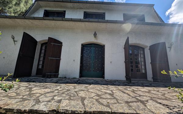 Maison à vendre    8 pièces • 212 m2 Toulouse