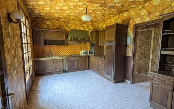 Maison à vendre    8 pièces • 212 m2 Toulouse