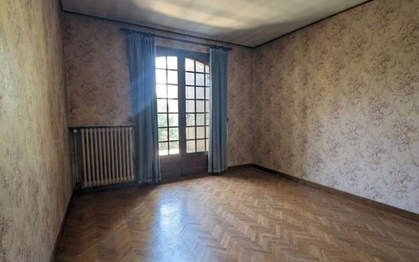 Maison à vendre    8 pièces • 212 m2 Toulouse