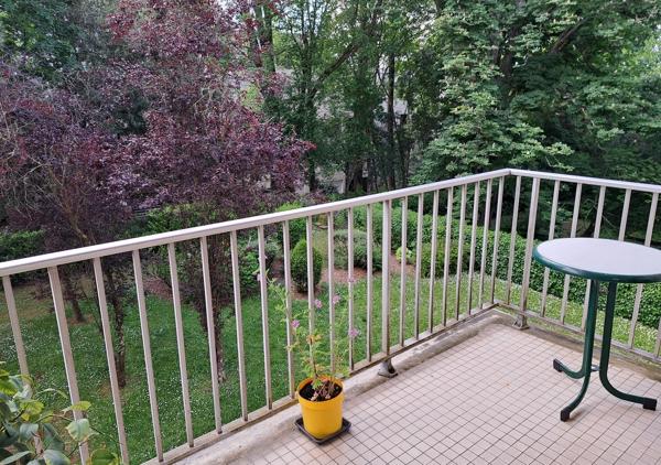 Appartement T2 avec balcon et parking au calme - 60981