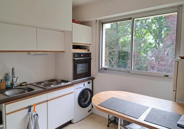 Appartement T2 avec balcon et parking au calme - 60981