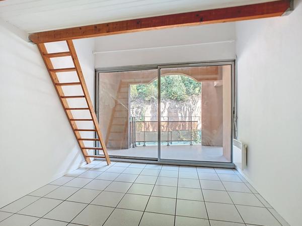 THEOULE SUR MER : appartement de 3 pièces à vendre