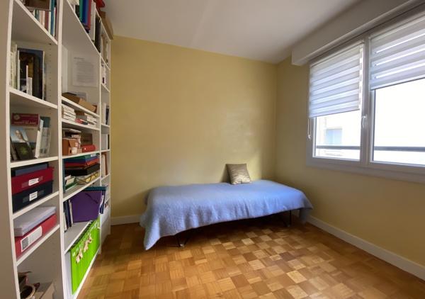 Appartement T4 de 95.48 m² 1er avec ascenseur environnement verdoyant calme dans avenue privée