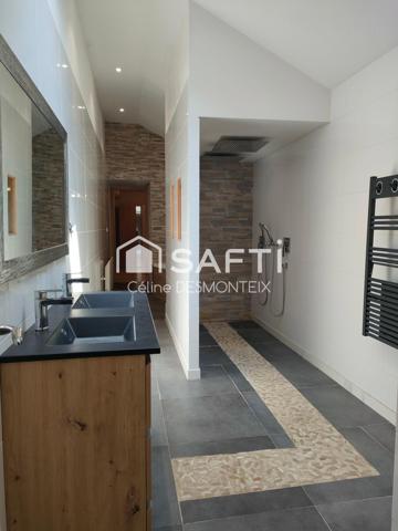 Maison rénovée et Local commercial - 312 m² à ÉTUPES