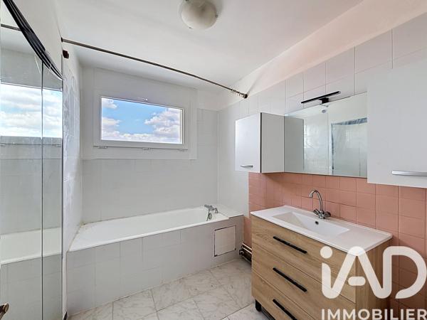 Appartement à vendre 3 pièces 69,95 m² Clichy-sous-Bois