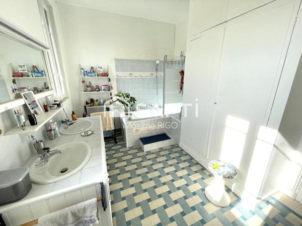 Maison Bourgeoise 6 chambres 260m² avec piscine
