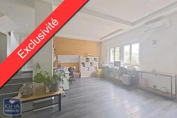 Maison à vendre 6 pièces 181m² Ferrières-en-Brie (77164)
