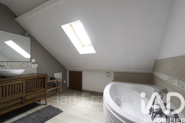 Maison à vendre 6 pièces 143 m² Freneuse
